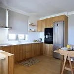 Vila Avaton