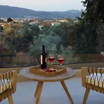 Avaton Vila Apolpaina